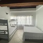 Muy cerca del mar, areopuerto y centro histórico